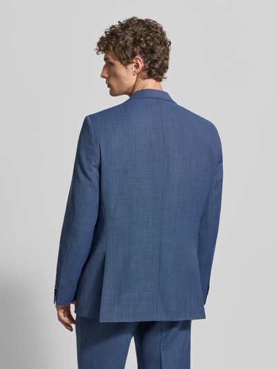 Männermodel trägt Regular Fit Anzugsakko aus Schurwoll-Mix Modell 'JASPER' von BOSS, Optik:Allover-Muster, Ganzkörperansicht Rückansicht.