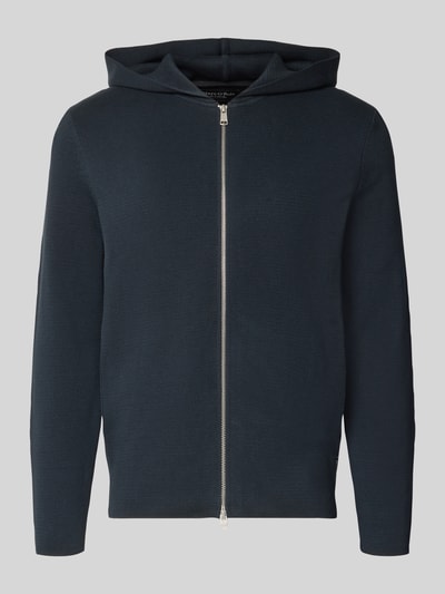 Produktfoto, dunkelblauer Regular Fit Pullover aus reiner Baumwolle von Marc O'Polo, strukturierte Oberfläche, silberner Reißverschluss. Herren Pullover von Marc O'Polo