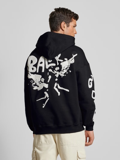 Balr. Bluza z kapturem i wyhaftowanym logo model ‘Game of the Gods Graffiti’ Czarny 5