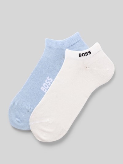Produktfoto, zwei Paar Füsslinge aus Viskose-Mix Modell 'CHRIS' von BOSS, in Hellblau und Weiß, für Herren, glatte Textur, schlichtes Design.