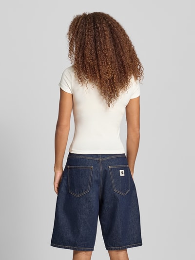 Gina Tricot T-Shirt mit Motiv-Print und Rundhalsausschnitt Ecru 5