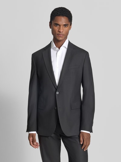 Männermodel trägt Regular Fit Sakko mit Schurwoll-Anteil Modell 'Totti' von CINQUE in dunklem Grau, Ganzkörperansicht von vorne. Elastischer Material-Mix, Reverskragen, Pattentaschen und 2-Knopfleiste, Rückenlänge 75 cm, Schulterbreite 47 cm, Ärmellänge 68 cm.