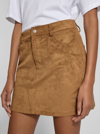 Only Eng anliegender Mini-Rock in Wildleder-Optik Modell 'TULIP' Sand 3