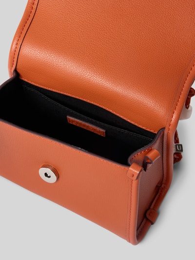 Produktfoto, Umhängetasche mit abnehmbarem Schulterriemen Modell 'Clioh_Top Handle' von HUGO, feine Lederstruktur in Orange, Damen Umhängetasche