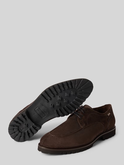 Produktfoto, dunkelbrauner Loafer aus echtem Leder Modell 'De Floter' von Floris van Bommel, abgerundete Form, Ziernähte, profilierte Sohle