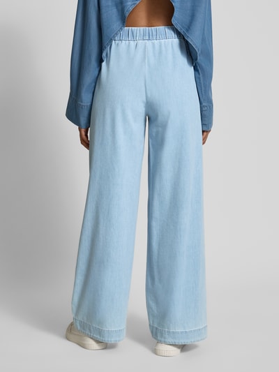 PIECES Wide Leg Jeans mit ausgestelltem Bein Modell 'SMIDI' Hellblau 5