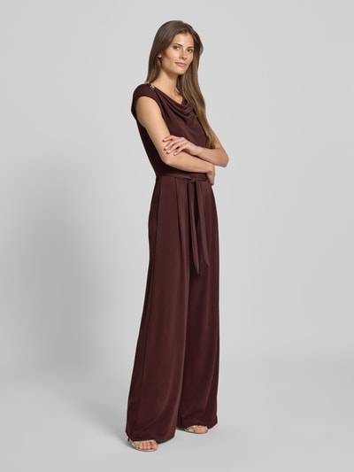 Rinascimento Cocktail-Jumpsuit mit Wasserfall-Ausschnitt und Bindegürtel Schoko 1