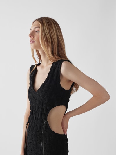 The Mannei Minikleid mit Strukturmuster Schwarz 3
