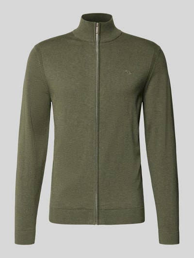 Produktfoto, Regular Fit Strickjacke aus reiner Baumwolle von Tom Tailor, zielony odcień, materiał dziany, stójka, długi rękaw, gładka faktura, logo na piersi, mankiety i dół prążkowane