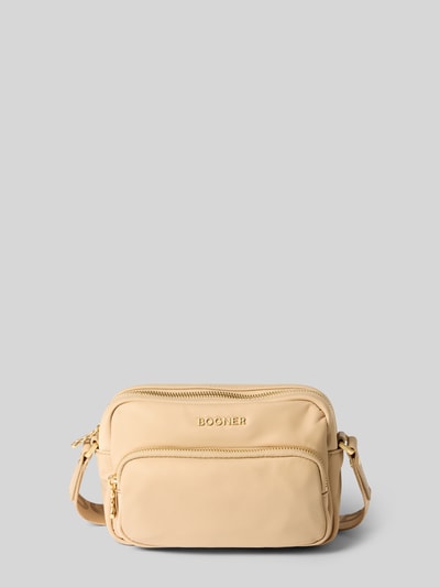 Produktfoto, beige Umhängetasche mit Label-Detail Modell 'klosters neve lidia' von BOGNER, Hauptfach mit Reißverschluss, Damen, Schulterriemen, Maße 20 cm Breite, 14 cm Länge, 9 cm Tiefe, Riemenlänge 110 cm