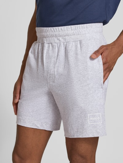 HUGO Regular Fit Sweatshorts aus Baumwoll-Mix Modell 'LAZE SHORTS CW' Hellgrau 3
