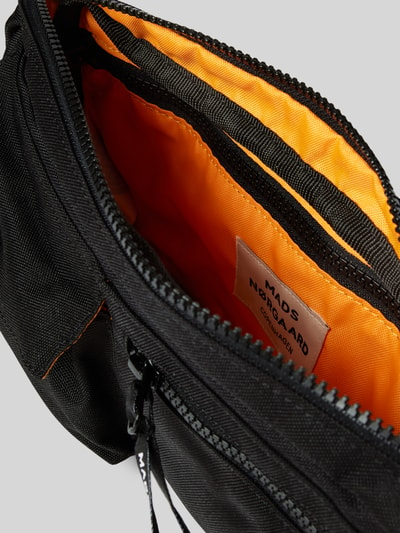 MADS NØRGAARD Bauchtasche mit Label-Detail Black 4