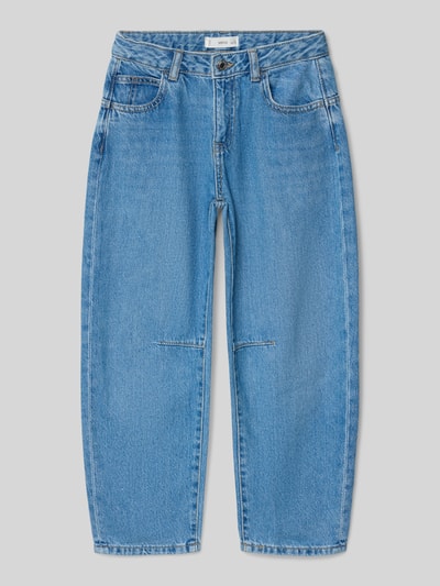 Produktfoto, Straight Fit Jeans mit Logo-Patch Modell 'Balloon' von Mango, reine Baumwolle, 5-Pocket-Design, mittleres Jeansblau, strukturierte Oberfläche