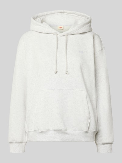 Produktfoto, Hoodie mit Kapuze von Levi's®, Damenmodell aus Baumwoll-Mix in Hellgrau mit Känguru-Tasche, Tunnelzug und Label-Detail.