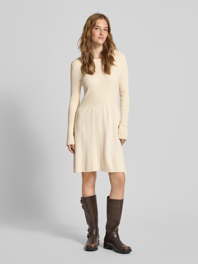 Only Licht uitlopende gebreide jurk van viscosemix, model 'ALMA' Ecru - 1