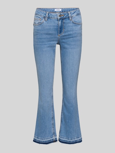 Produktfoto, Flared Fit Jeans mit 5-Pocket-Design Modell 'Fly' von Liu Jo White, niebieski odcień, elastyczna bawełna, skrócony fason, szerokość w rozmiarze 27: 36 cm, długość nogawki od wewnątrz: 64 cm
