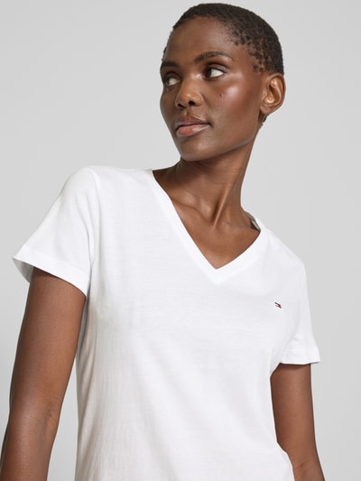 Tommy Hilfiger T-Shirt mit V-Ausschnitt Modell 'HERITAGE' Weiss 3