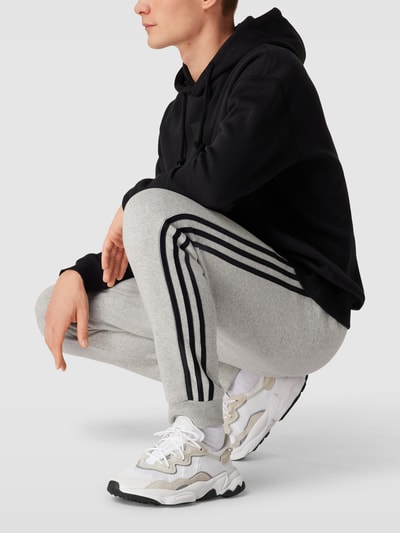 ADIDAS SPORTSWEAR Sweatpants mit Label-Stitching Mittelgrau 1