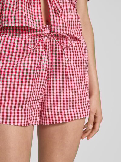 Gina Tricot Szorty z elastycznym pasem Czerwony 3