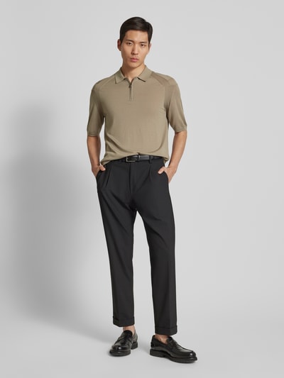 Emporio Armani Slim Fit Poloshirt mit Reißverschluss und Seiden-Anteil Taupe 1