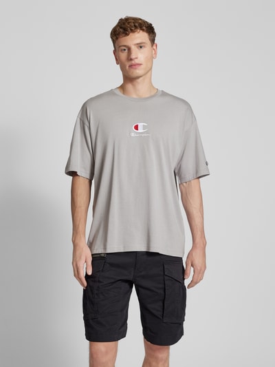 CHAMPION T-Shirt mit Logo-Stitching Hellgrau 4