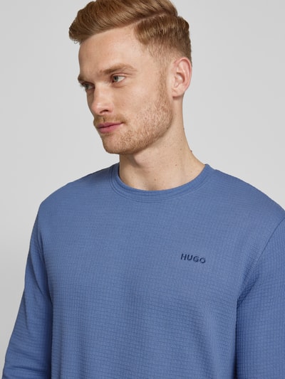 HUGO Longsleeve mit Label-Stitching Modell 'Austin' Jeansblau 3