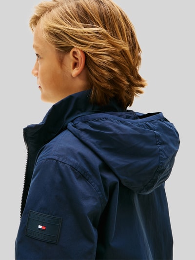 Tommy Hilfiger Kids kurtka z kapturem o kroju regular fit z zamkiem błyskawicznym Granatowy 3