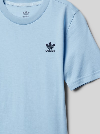 adidas Originals T-Shirt mit Logo-Stitching Bleu 2