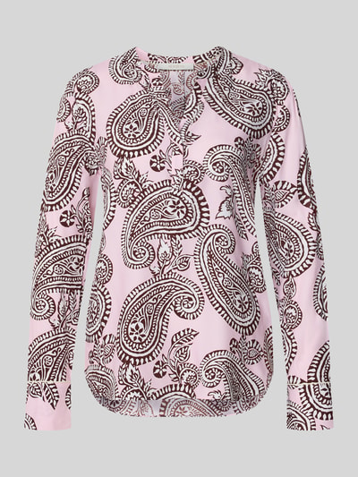 Produktfoto, Regular Fit Bluse aus Seiden-Mix von HERZENS, rosa Grundfarbe mit Allover-Paisley-Print, langärmelig, Tunika-Ausschnitt, verlängerte Rückseite, elastisch, glatte Textur
