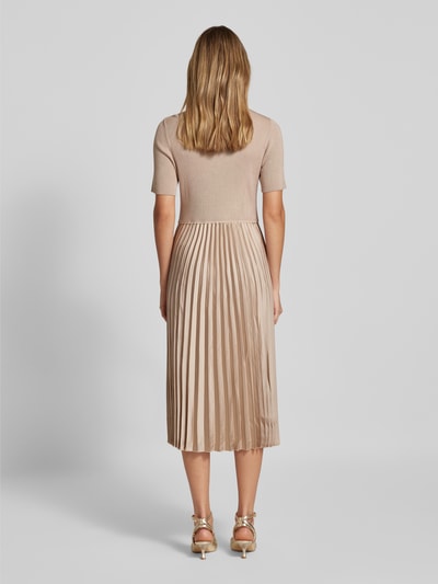 Christian Berg Woman Selection Midi-jurk met plissévouwen Taupe - 5