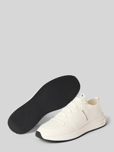 Produktfoto, Sneaker in Schlupfform Modell 'DUSSELDORF' von Armani Exchange in Creme mit abgerundeter Spitze, Label-Details, schwarze Sohle, Absatzhöhe 3 cm, Schafthöhe 6 cm, Schaftweite 8 cm bei Größe 45