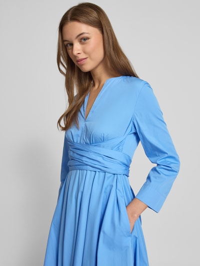 MAX&Co. Knielanges Kleid mit Eingrifftaschen Modell 'DISCO' Hellblau 3