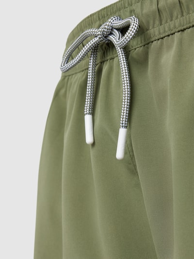 S.Oliver Plus Spodenki kąpielowe PLUS SIZE z wpuszczanymi kieszeniami model ‘Basic’ Oliwkowy 2