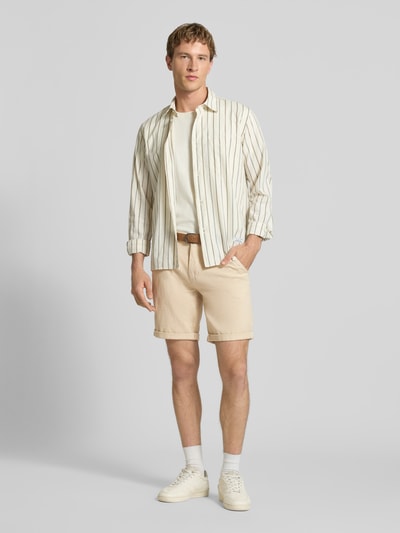 Redefined Rebel Bermudas mit Gürtel und Eingrifftaschen Modell 'NEBRASKA' Offwhite 1