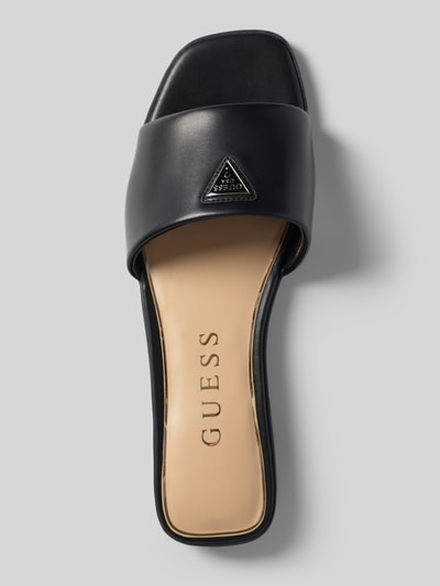 Produktfoto, Slipper in Leder-Optik Modell 'Ramlan' von Guess, prosty krój, otwarta pięta, detal z logo, wysokość obcasa 2 cm w rozmiarze 40