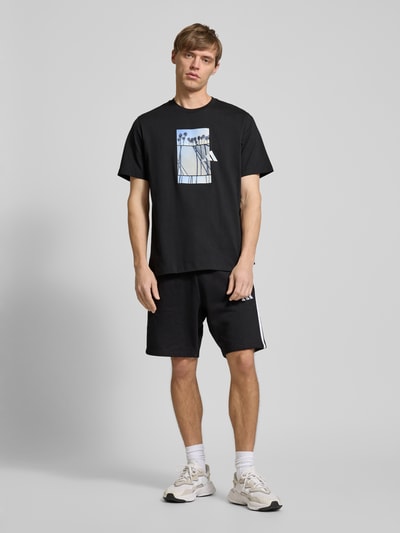 ADIDAS SPORTSWEAR T-Shirt mit Motiv-Print Modell 'LENS' Black 1