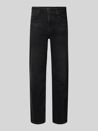 Produktfoto, schwarze Straight Fit Jeans aus Baumwoll-Mix Modell 'Ogden' von BOSS vor grauem Hintergrund, Herren Slim Fit Jeans von BOSS