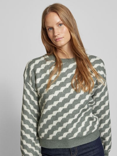 Vero Moda Strickpullover mit diagonalem Streifenmuster Modell 'LARA' Schilf 3