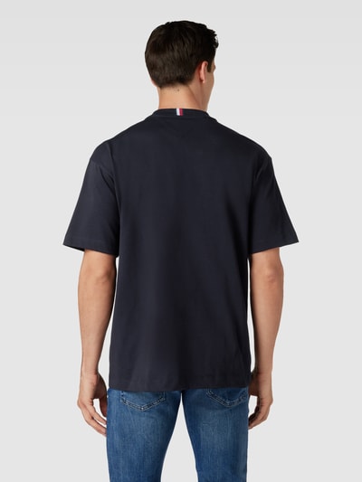 Tommy Hilfiger T-Shirt mit geripptem Rundhalsausschnitt Marine 5