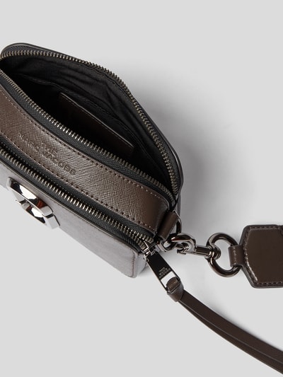 Marc Jacobs Crossbody Bag mit Applikation Dunkelgrau 6