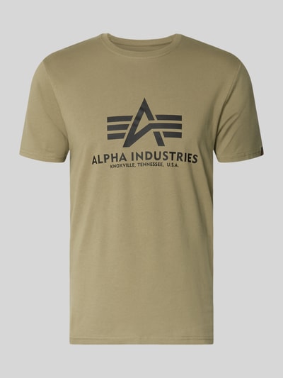 Produktfoto, T-Shirt mit Logo und Rundhalsausschnitt von Alpha Industries in Khaki, reine Baumwolle, Regular Fit, schwarzes Frontlogo
