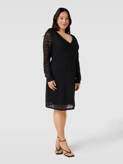 Evoked Vila PLUS SIZE Kleid mit Details aus Spitze Modell 'CHIKKA' Black 1