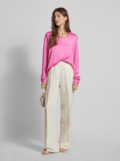 Emily Van den Bergh Bluse mit V-Ausschnitt Pink 1