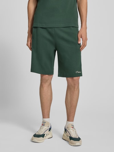 PROHIBITED Shorts mit Strukturmuster und Label-Stitching Dunkelgruen 4