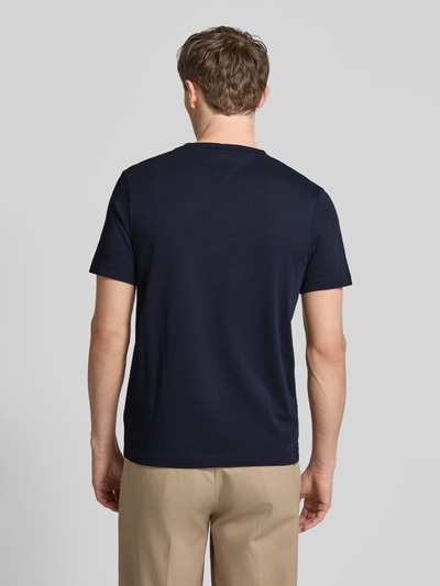 Tommy Hilfiger T-Shirt mit Label-Print Marine 5