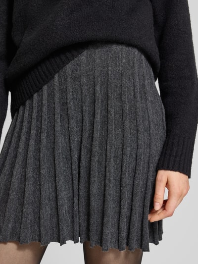 Vero Moda Uitlopende minirok in riblook, model 'MARINA' Donkergrijs - 3