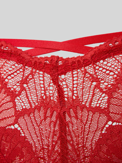 Triumph String mit V-förmigem Frontdetail Modell 'PALINA MOONLIGHT KISS' Rot 2