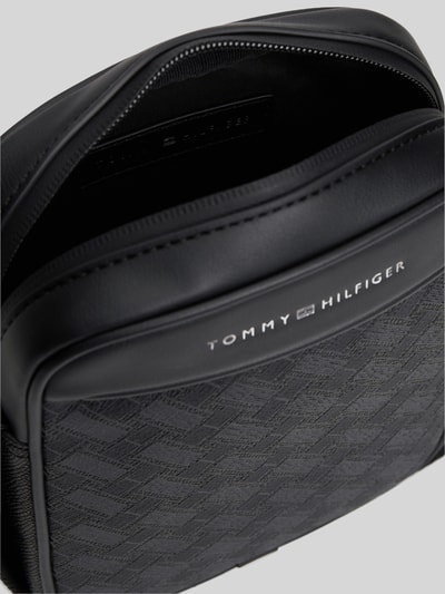 Tommy Hilfiger Umhängetasche mit Label-Schriftzug Modell 'MODERN MONOGRAM MINI' BLACK 5