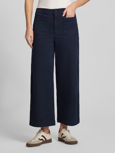 Frauenmodel trägt Regular Fit Culotte aus Baumwoll-Mix von Lauren Ralph Lauren, unifarben dunkelblau, Ganzkörperansicht von vorne.