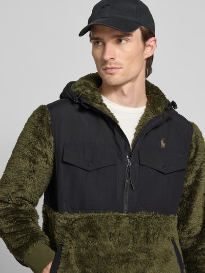 Polo Ralph Lauren Fleecepullover mit Kapuze und Brusttaschen Modell 'CURLY' Oliv 3
